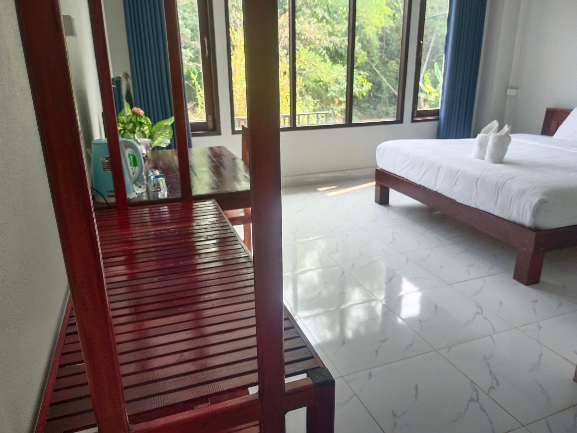 Dokchampa Hotel 万荣 外观 照片